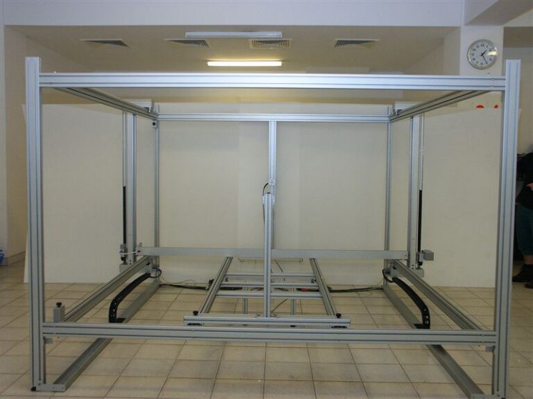 Hot wire 3D CNC foam cutters - Independent Axis Control