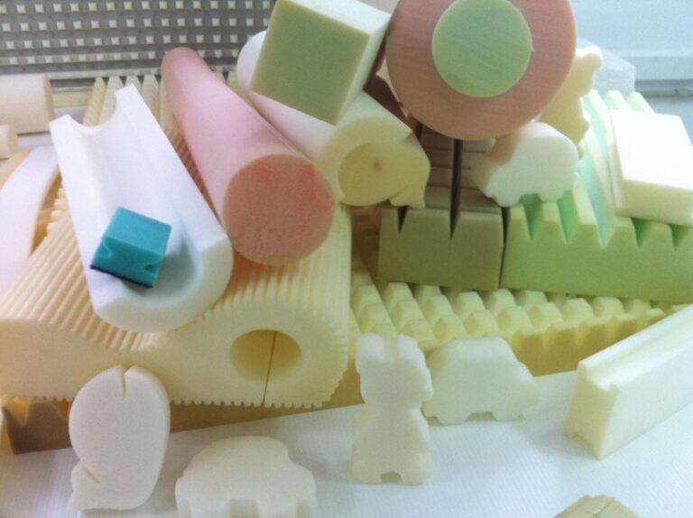 Hot-wire-CNC-Foam-cutting-equipment-XTR-Fast-wire-cutter-Cutting-material-PP-PU-PUR