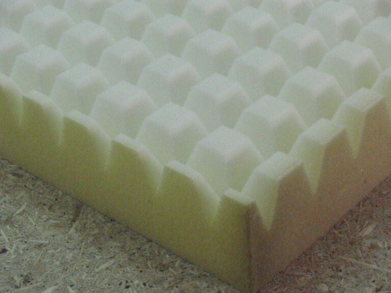 Hot wire CNC Foam cuttres - XTR Fast wire cutter - Cutting material - PU foam